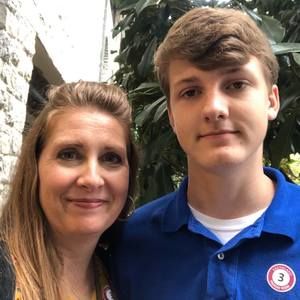 Meet your Posher, Jennifer